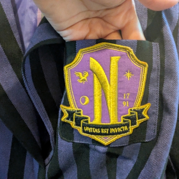 Netflix's Wednesday Enid Nevermore Academy Cropped Blazer Purple Stripes Size XL - Picture 8 of 13